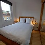 Luminous Marylebone Apartment